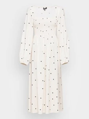 Długa sukienka Missguided