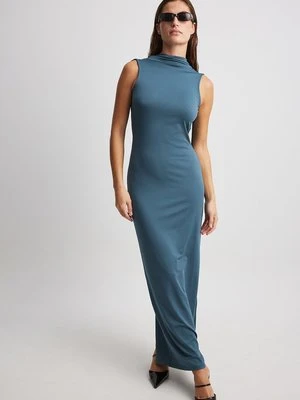 Długa sukienka NA-KD