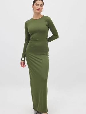 Długa sukienka NA-KD