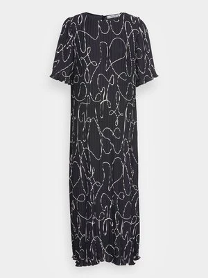 Długa sukienka NA-KD