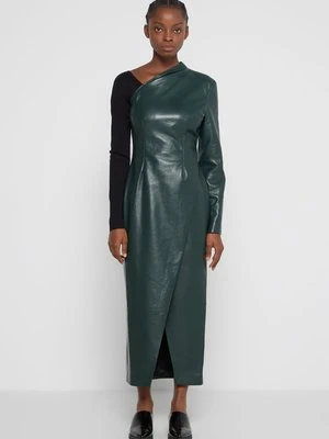 Długa sukienka Nanushka