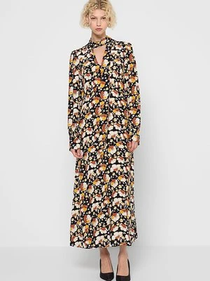 Długa sukienka & Other Stories