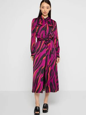 Długa sukienka pinko