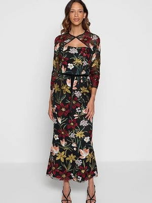 Długa sukienka Pronovias