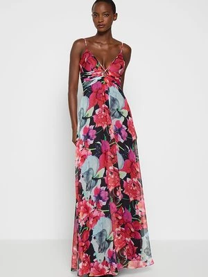 Długa sukienka Pronovias