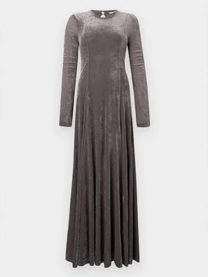 Długa sukienka REMAIN