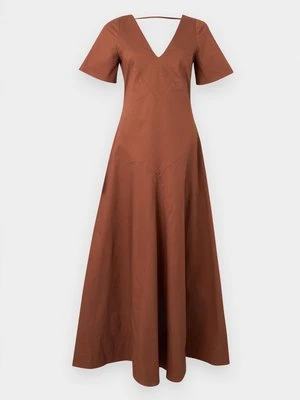 Długa sukienka Topshop