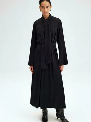 Długa sukienka Touché Privé