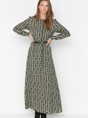 Długa sukienka Trendyol Modest