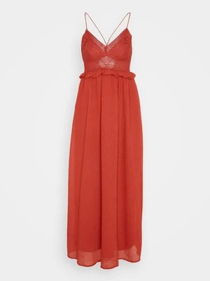 Długa sukienka Vero Moda