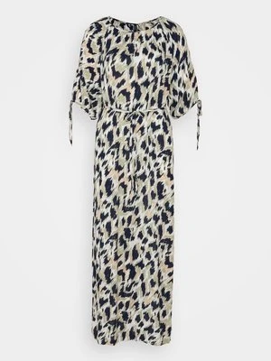 Długa sukienka Vero Moda