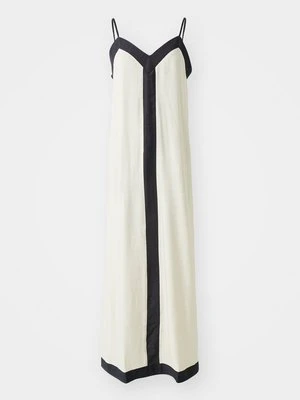 Długa sukienka Vero Moda