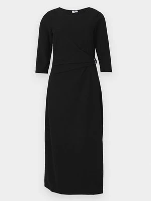 Długa sukienka Vero Moda