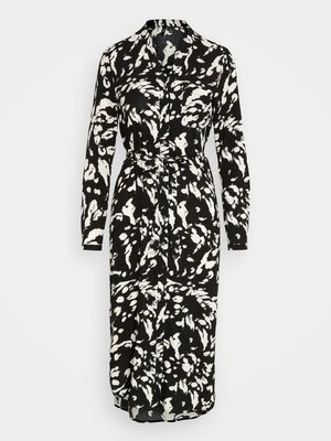 Długa sukienka Vero Moda