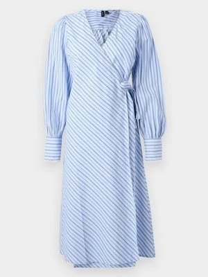 Długa sukienka Vero Moda