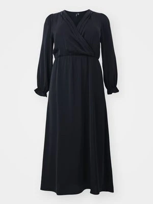 Długa sukienka Vero Moda Curve