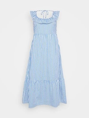 Długa sukienka Vero Moda Curve