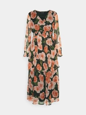 Długa sukienka Vero Moda Petite