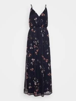 Długa sukienka Vero Moda Tall