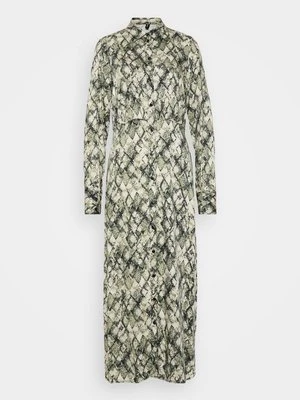 Długa sukienka Vero Moda Tall