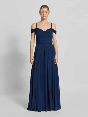 Długa sukienka w kroju z odkrytymi ramionami z rozporkiem Mascara