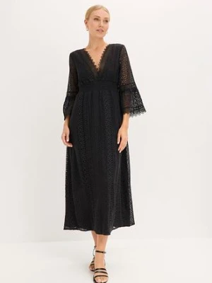 Długa sukienka w optyce szydełkowej bonprix