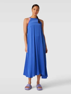Długa sukienka z cienkimi ramiączkami model ‘Johanna’ EDITED