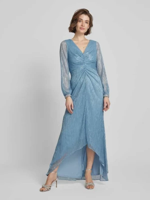 Długa sukienka z dekoltem w serek i marszczeniami Adrianna Papell