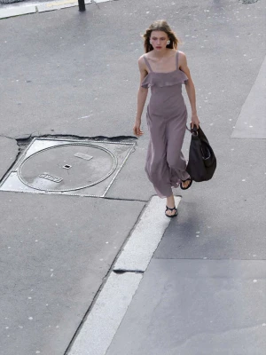 Długa sukienka z falbanami liliowy - Kobieta - - MANGO