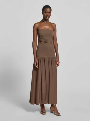 długa sukienka z głębokim dekoltem na plecach Little Mistress