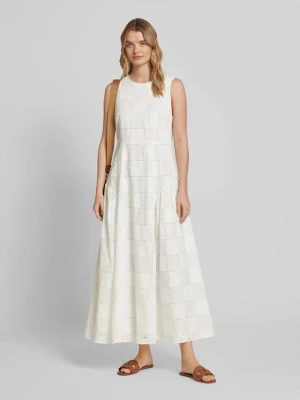 Długa sukienka z haftem angielskim model ‘MARCA ROSE’ Ivy Oak