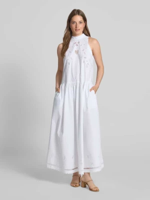 Długa sukienka z haftem angielskim Stella Nova