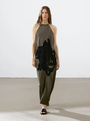 Długa Sukienka Z Kontrastowym Wykończeniem - Khaki - - Massimo Dutti - Kobieta
