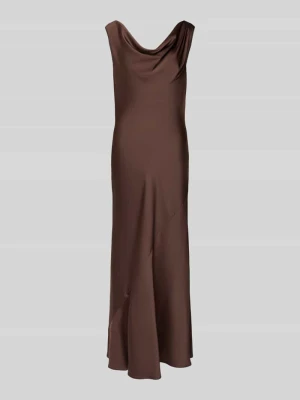 długa sukienka z lejącym dekoltem Swing