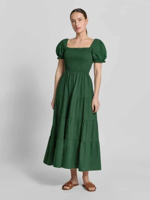 Zdjęcie produktu długa sukienka z marszczonymi detalami i prostokątnym dekoltem Apricot