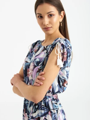 Długa sukienka z nadrukiem w błękitno-różowe kwiaty Greenpoint