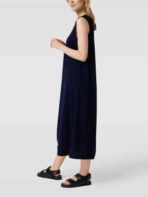 Długa sukienka z okrągłym dekoltem model ‘KEJONA’ drykorn
