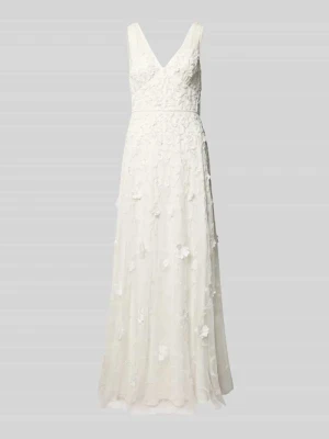 długa sukienka z perłami i dekolt w serek Adrianna Papell