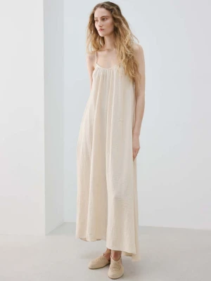 Długa sukienka z szyfonu kremowy / écru - Kobieta - - MANGO