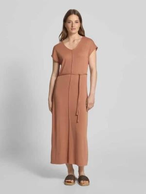 Długa sukienka z wiązanym paskiem model ‘PAOLINE’ b.Young