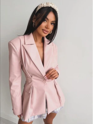 Długa taliowana marynarka TERRY - brudny róż  magmac 