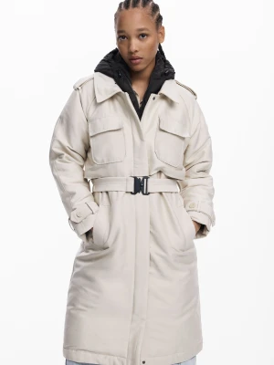 Długa wodoodporna pikowana kurtka Desigual