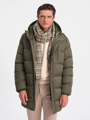 Długa zimowa kurtka męska pikowana o satynowym wykończeniu - khaki V1 - Rozmiar: XL Ombre Clothing