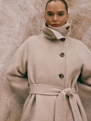 Długi beżowy płaszcz z wełny, angory i jedwabiu TARANKO