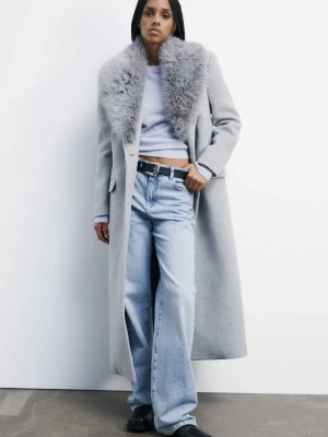 Długi płaszcz z puszystym kołnierzem PATRIZIA PEPE