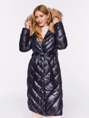 Długi puchowy płaszcz z kapturem w czarnym kolorze TARANKO