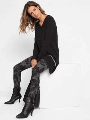 Długi shirt w asymetrycznym fasonie z brokatowym połyskiem bonprix