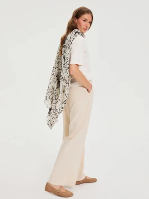 Długi szal szary Moodo