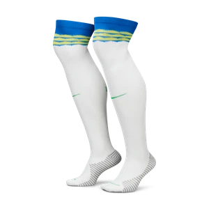 Długie skarpety piłkarskie Nike Dri-FIT Brazylia Strike (wersja domowa/wyjazdowa) - Biel