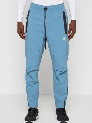Długie spodnie trekkingowe Nike Sportswear